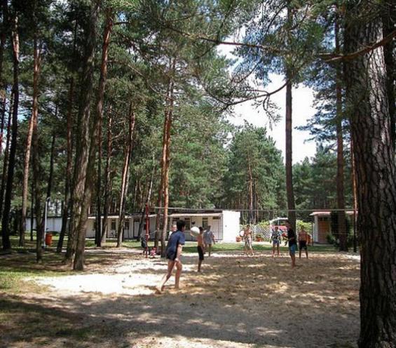 Centrum Szkolenia I Rekreacji Краснобруд Экстерьер фото